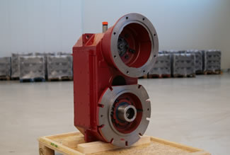 Gearboxes for injection moulding machines Zambello
